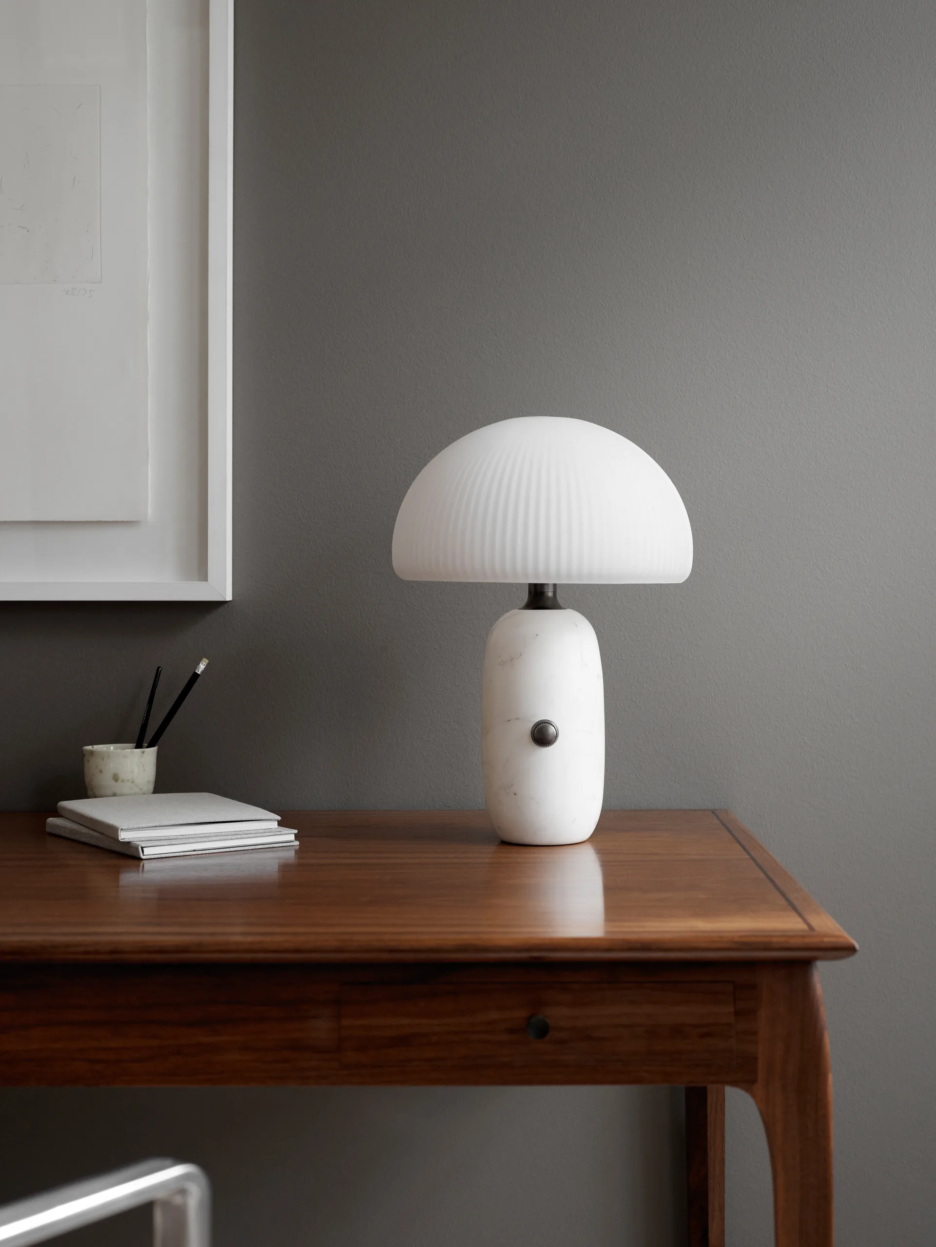 Vipp591 Sculpture bordslampa liten 39 cm, White marble Vipp