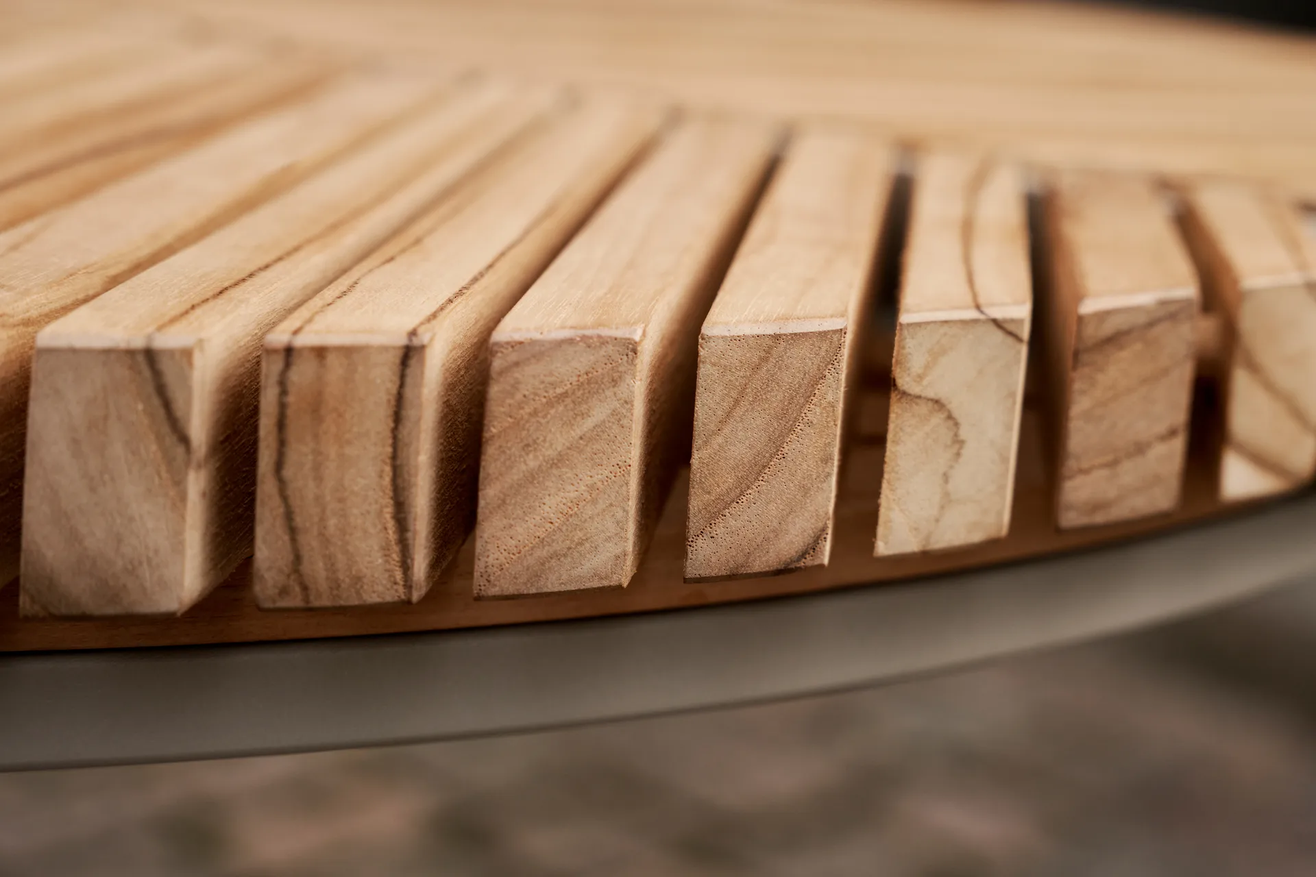 Vipp717 Open-Air cafébord, Grey-teak Vipp