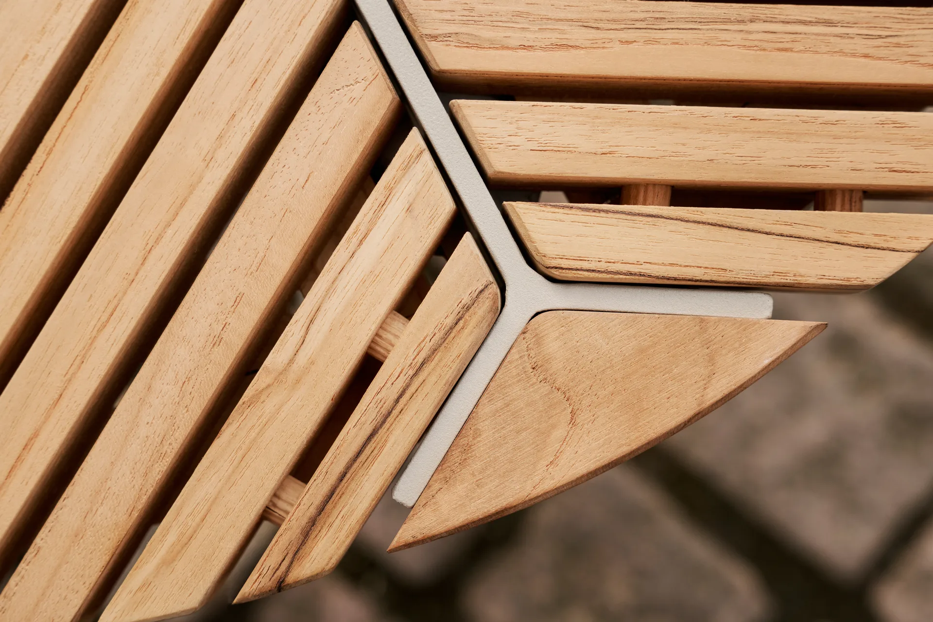 Vipp717 Open-Air cafébord, Grey-teak Vipp