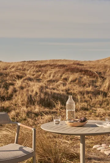 Vipp717 Open-Air cafébord - Warm grey-aluminium, Ø74 cm - Vipp