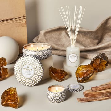 Maison Blanc 3-wick Tin doftljus 40 timmar - Suede Blanc - Voluspa