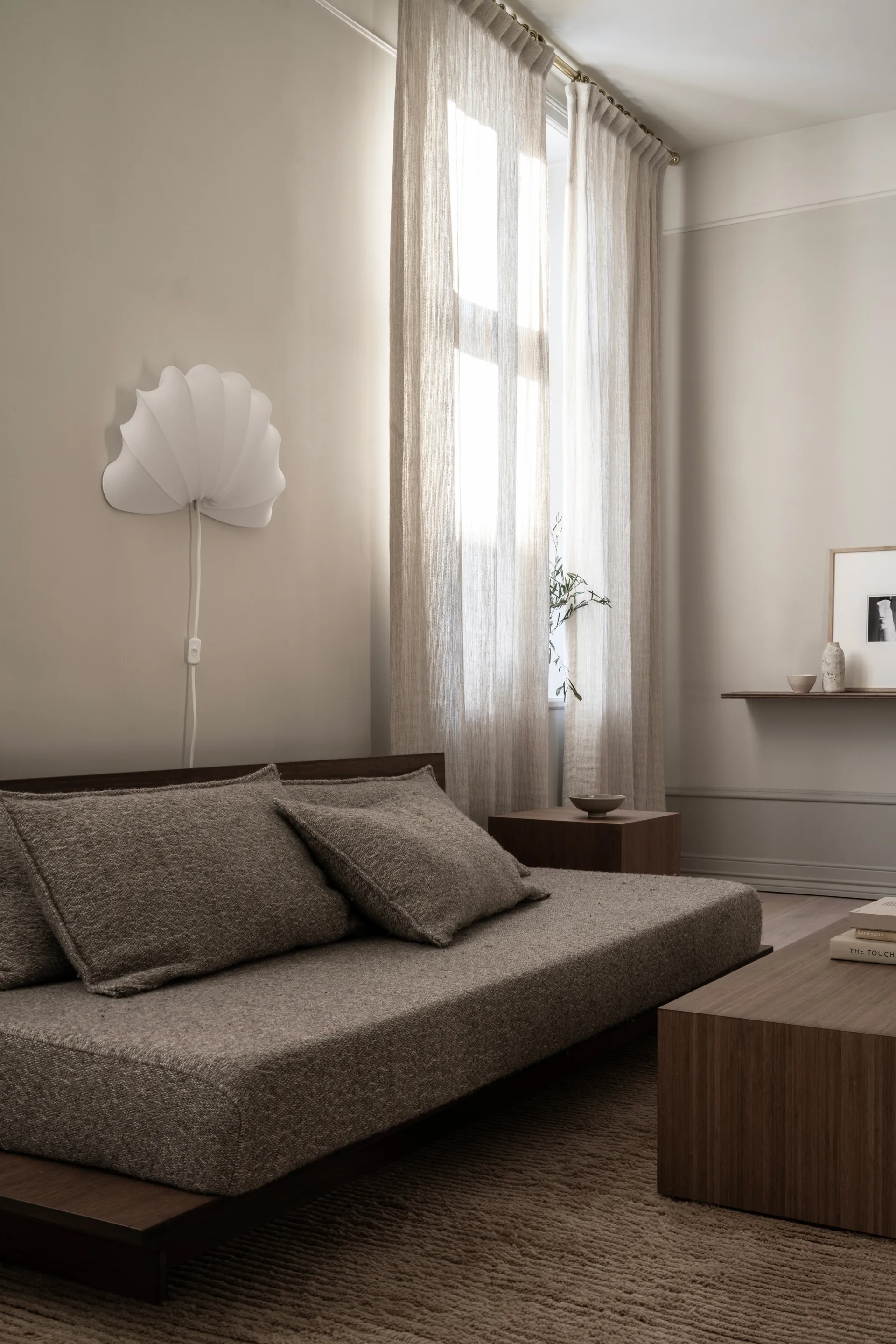 Anna vägglampa L 54 cm, White cotton Watt & Veke