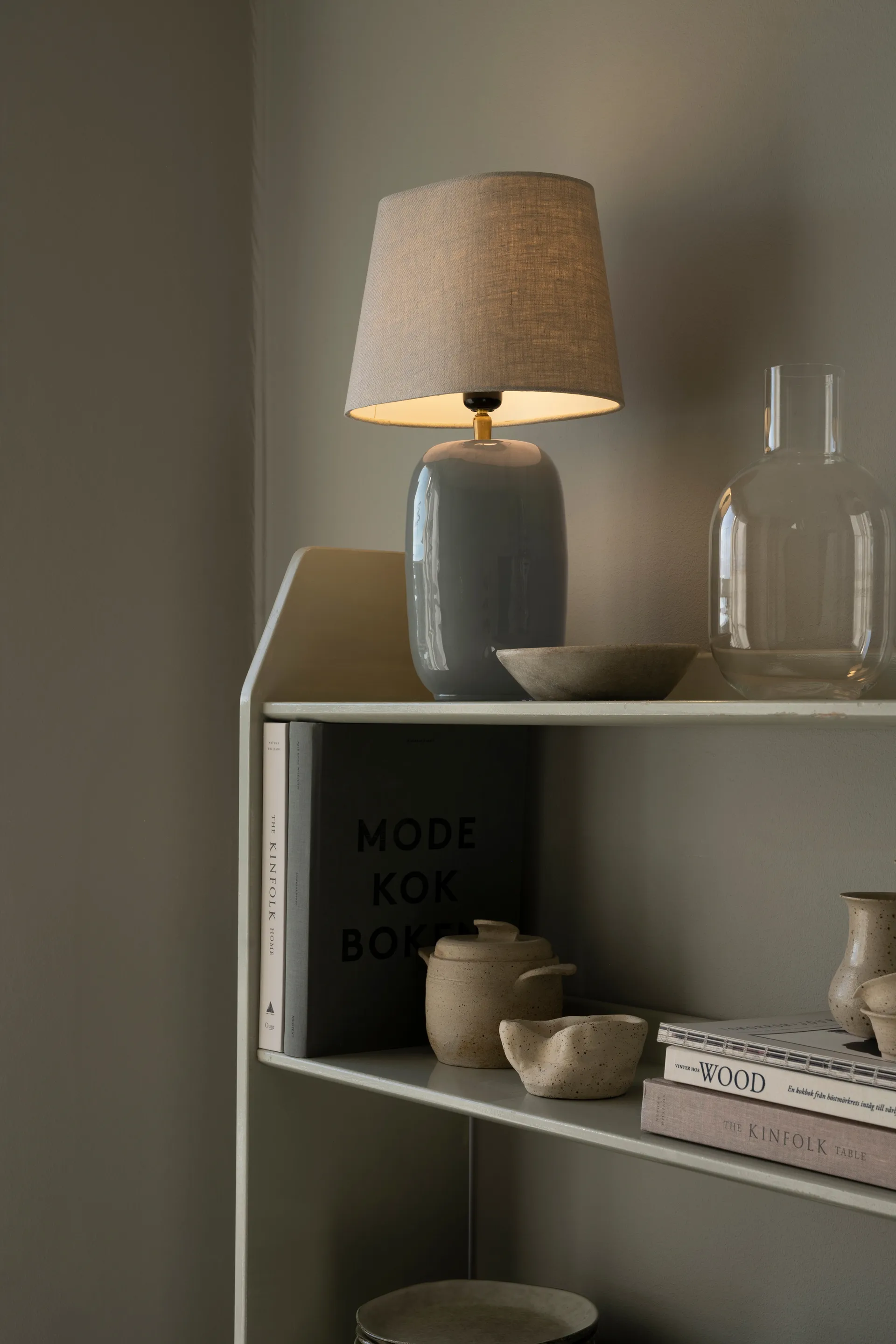 Emily lampfot Ø12x28,5 cm, Dusty green Watt & Veke