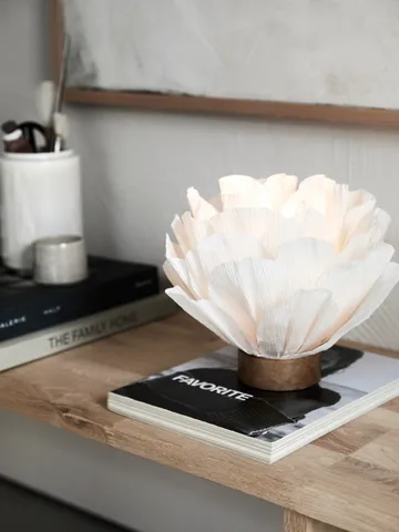 Lisa bordslampa - Vit, Ø28x23 cm - Watt & Veke