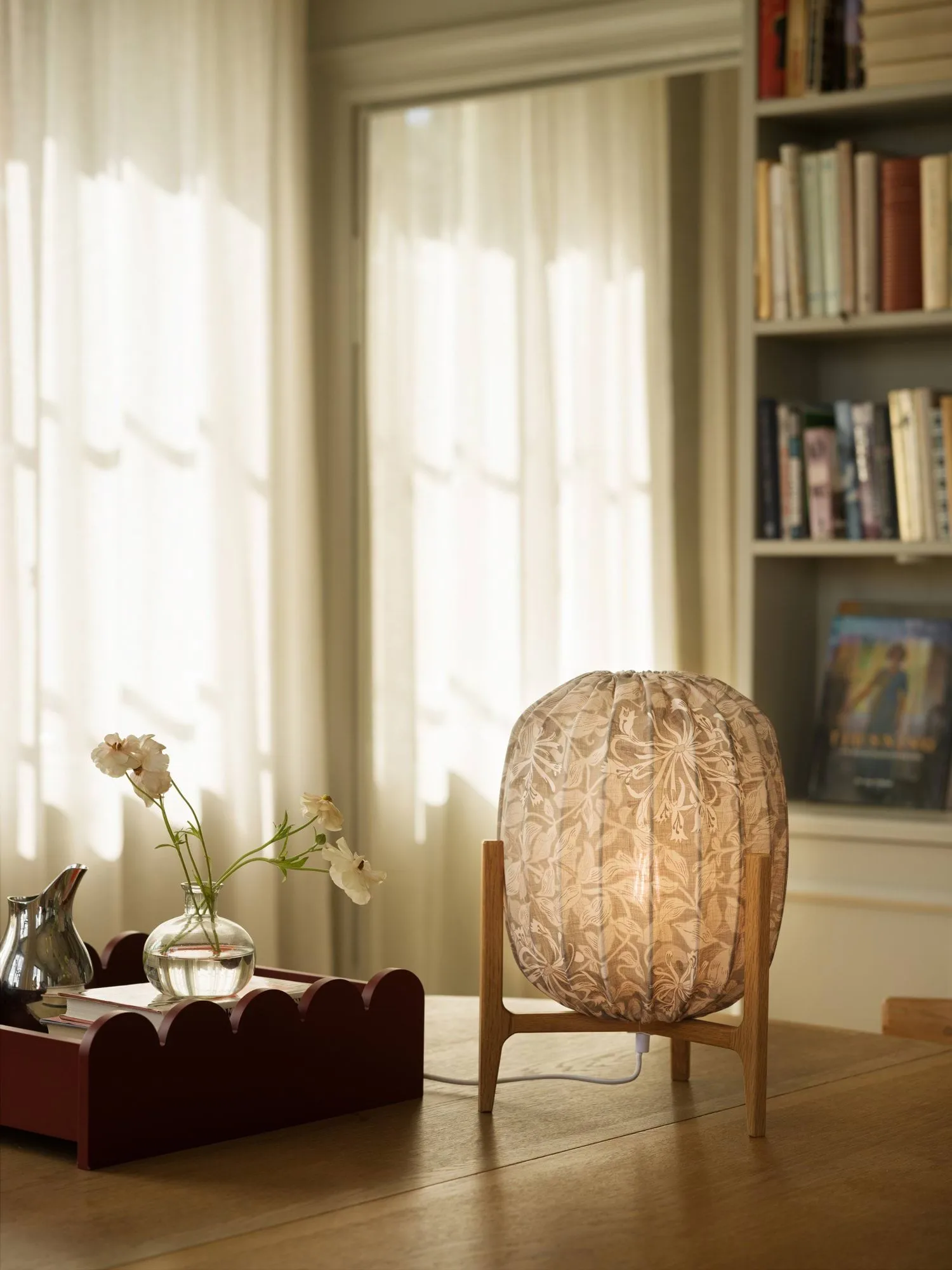 Prisma bordslampa, Oak-Honeysuckle beige, Ø27x42 cm Watt & Veke