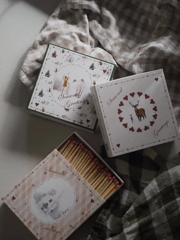 Julemorgen tändstickor - Hus - Wik & Walsøe