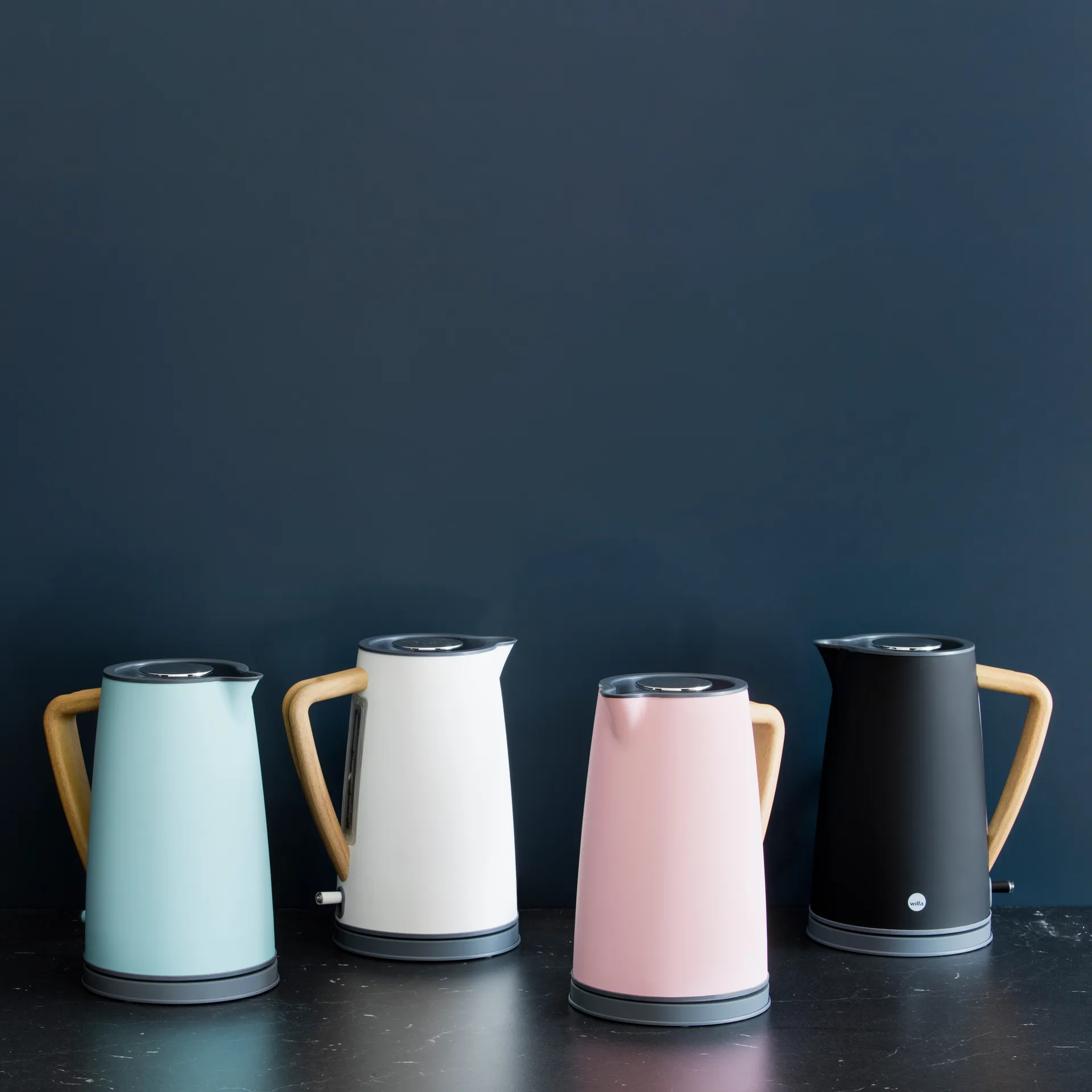 WKR-2000B vattenkokare 1,7 L, Svart Wilfa