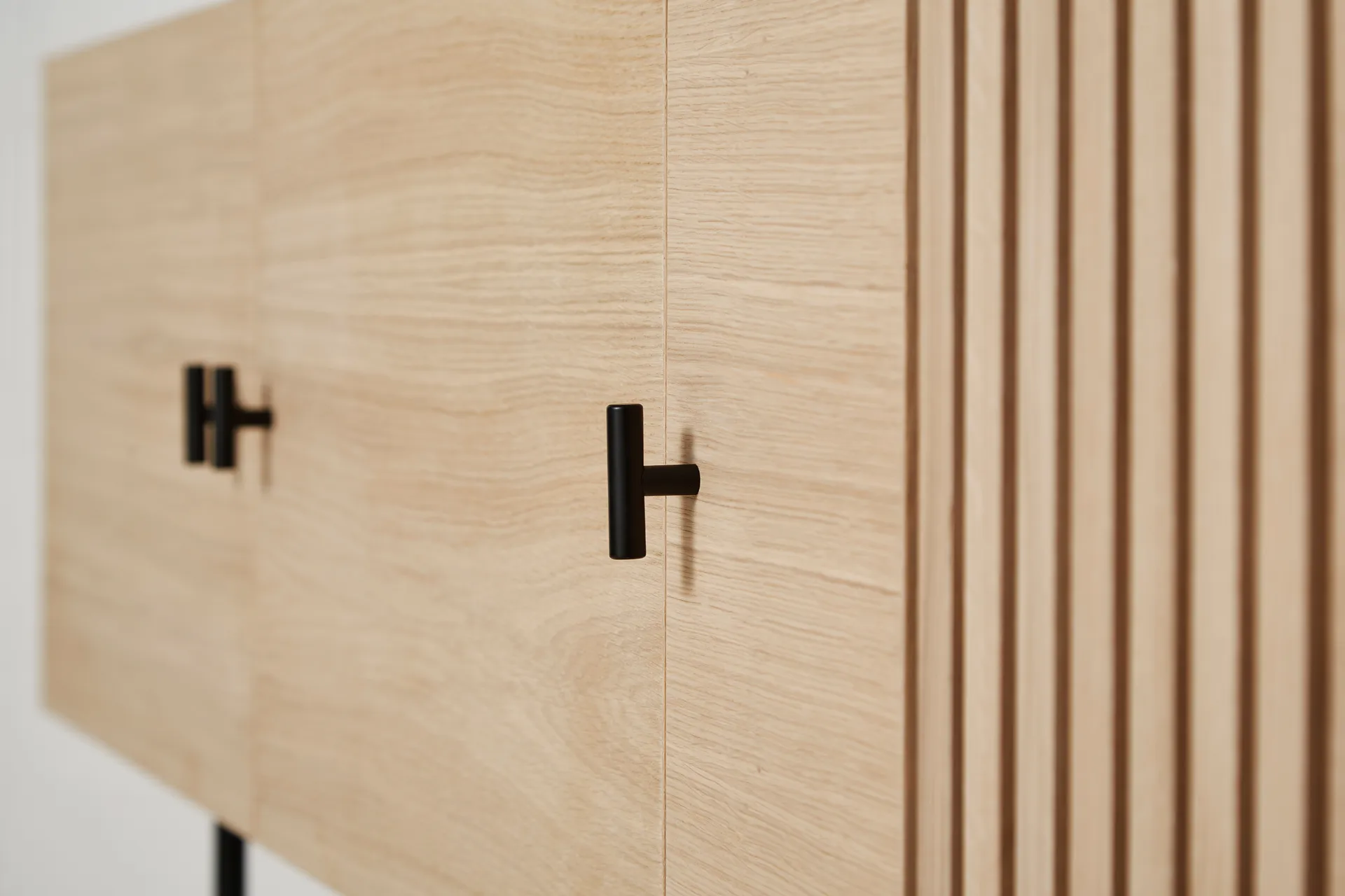 Array sidobord, 180 cm, Vitpigmenterad ek Woud