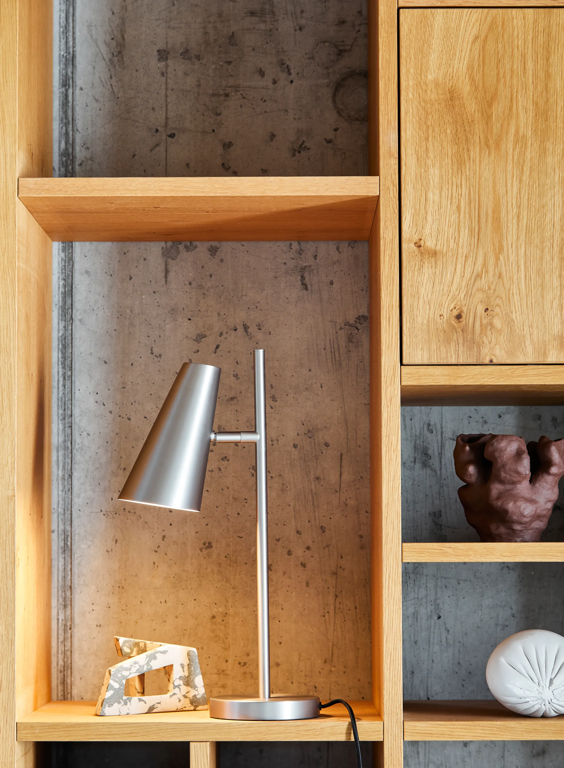 Cono bordslampa, Satin Woud