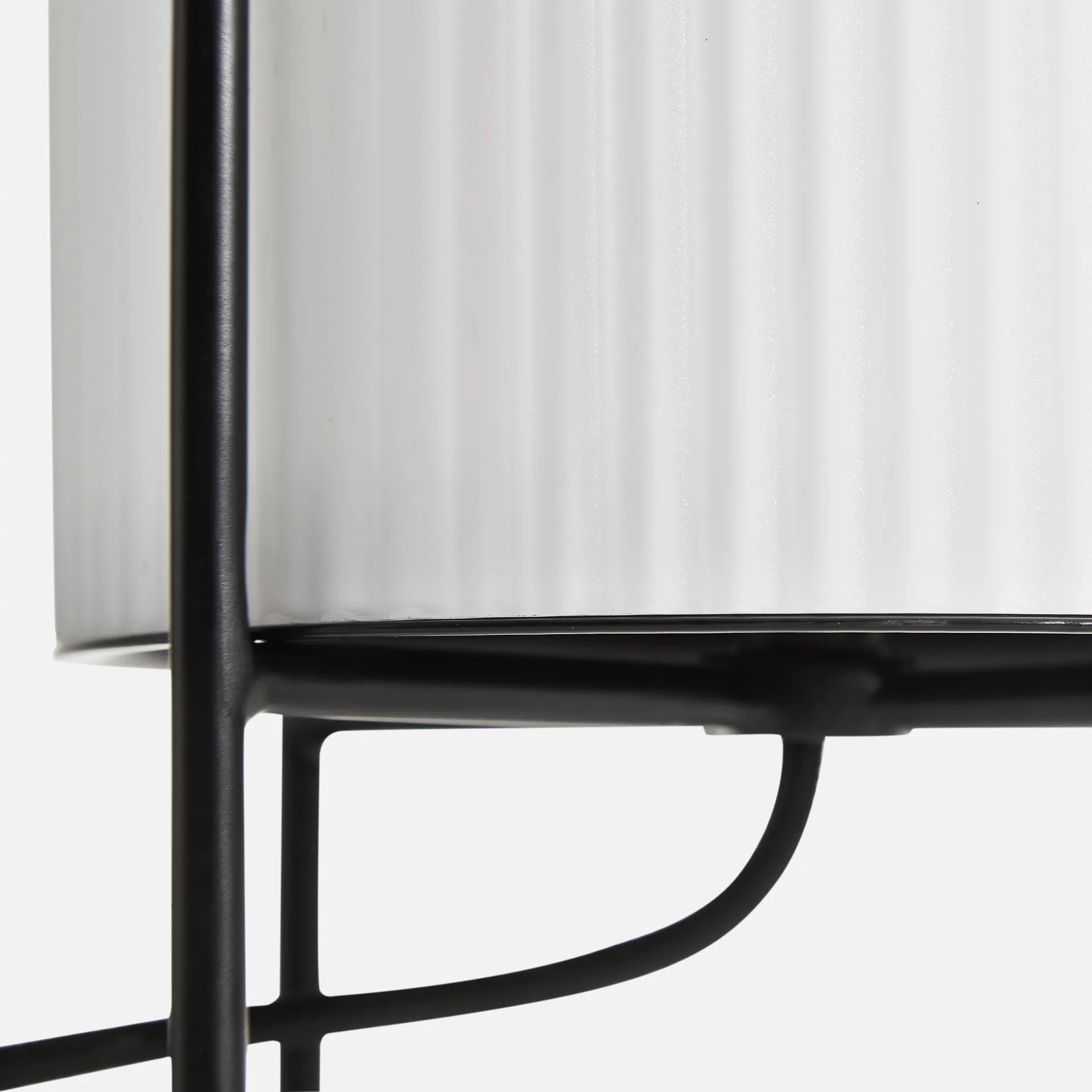 Ghost bordslampa, Svart-vitt opalglas Woud