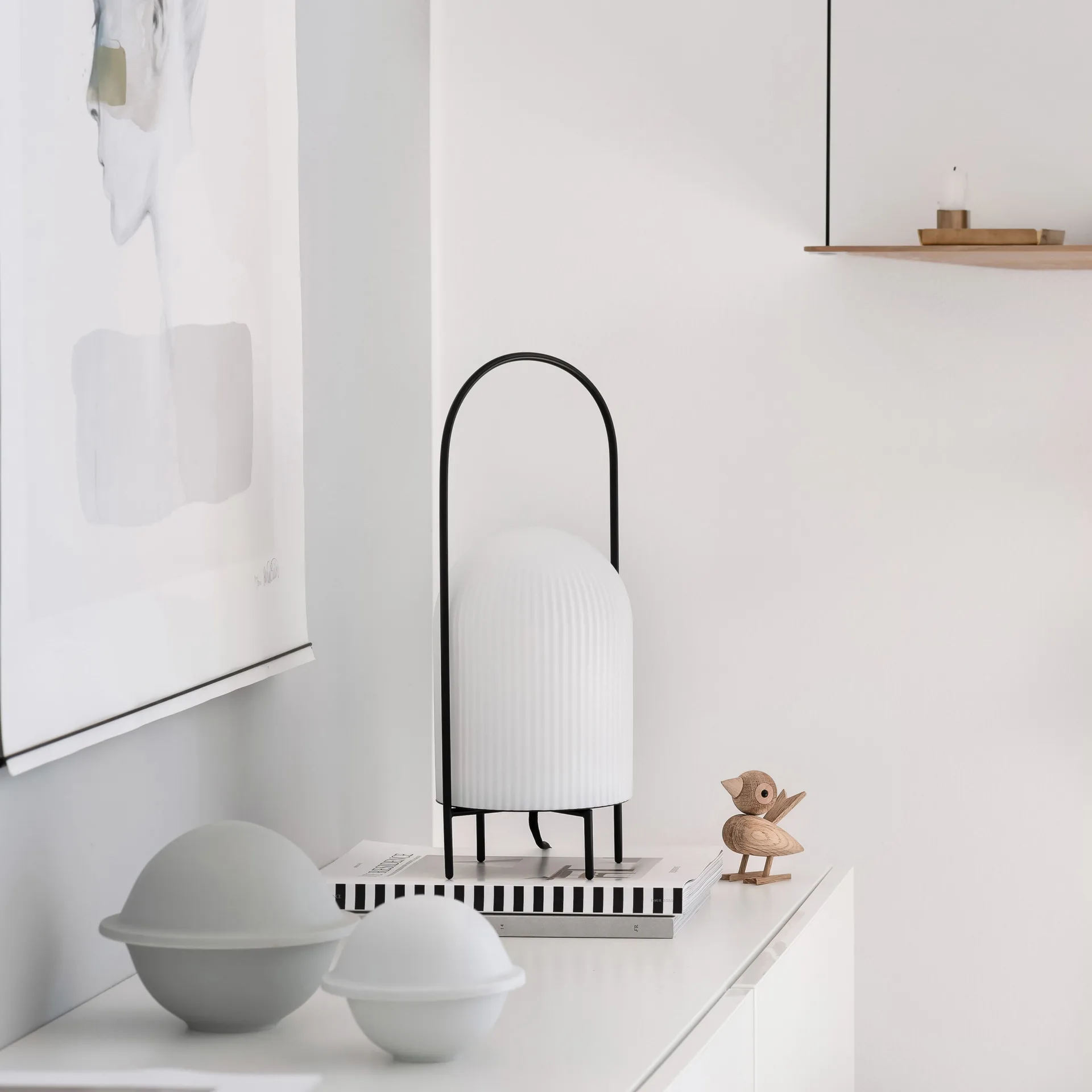 Ghost bordslampa, Svart-vitt opalglas Woud