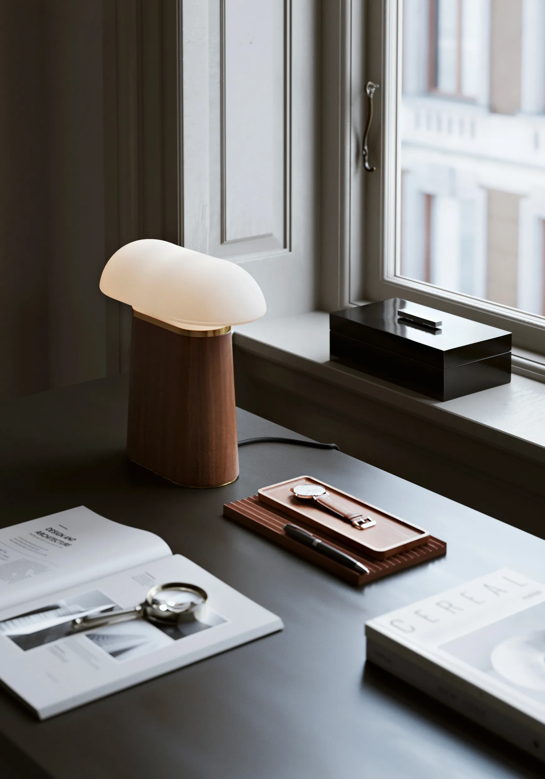 Nova bordslampa, Walnut Woud