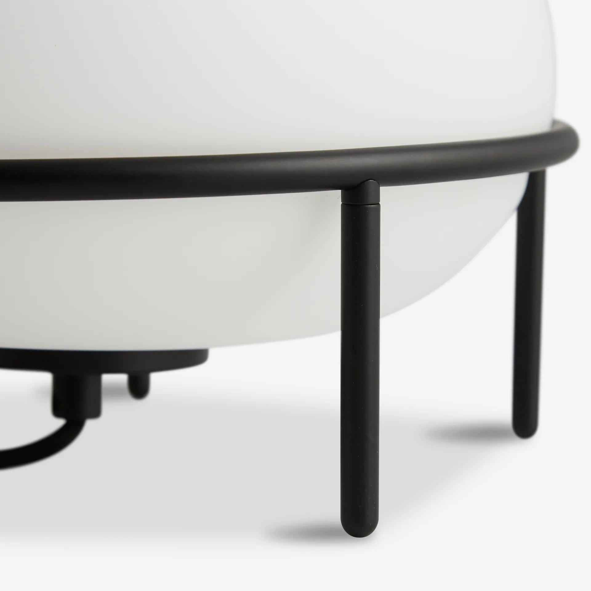Pump bordslampa, svart, opal Woud