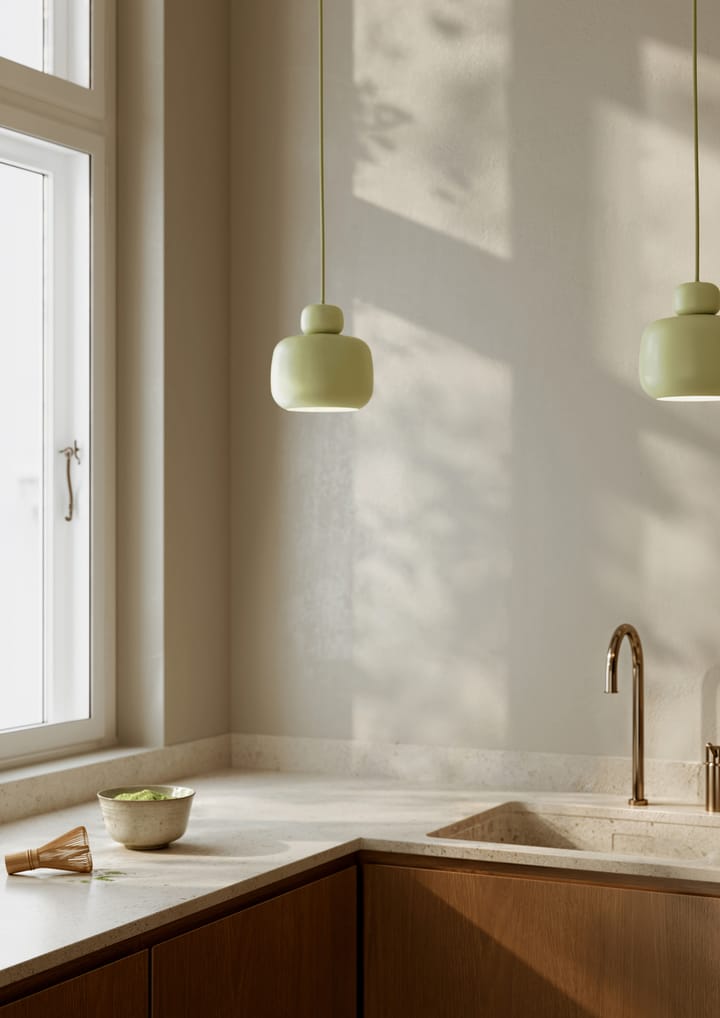Stone taklampa small, Matcha green Woud