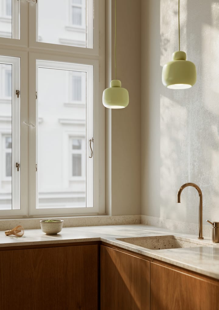 Stone taklampa small, Matcha green Woud