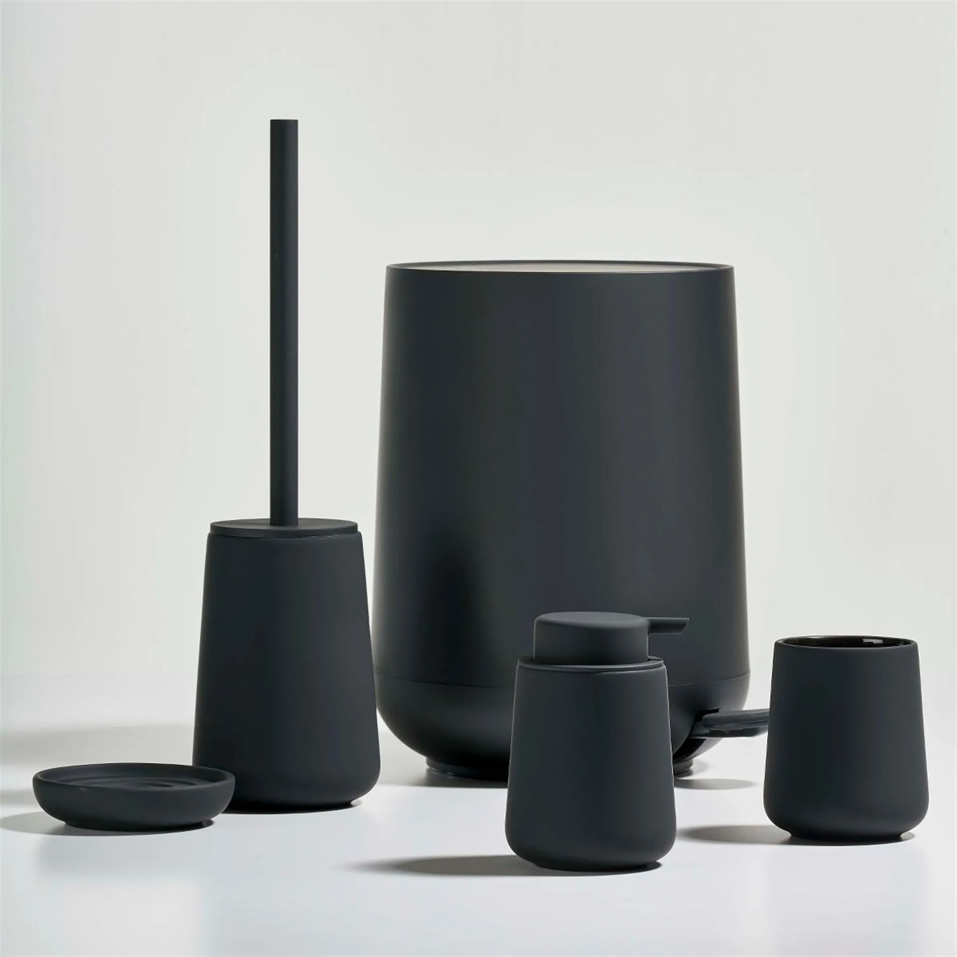 Nova One tvålpump, svart Zone Denmark