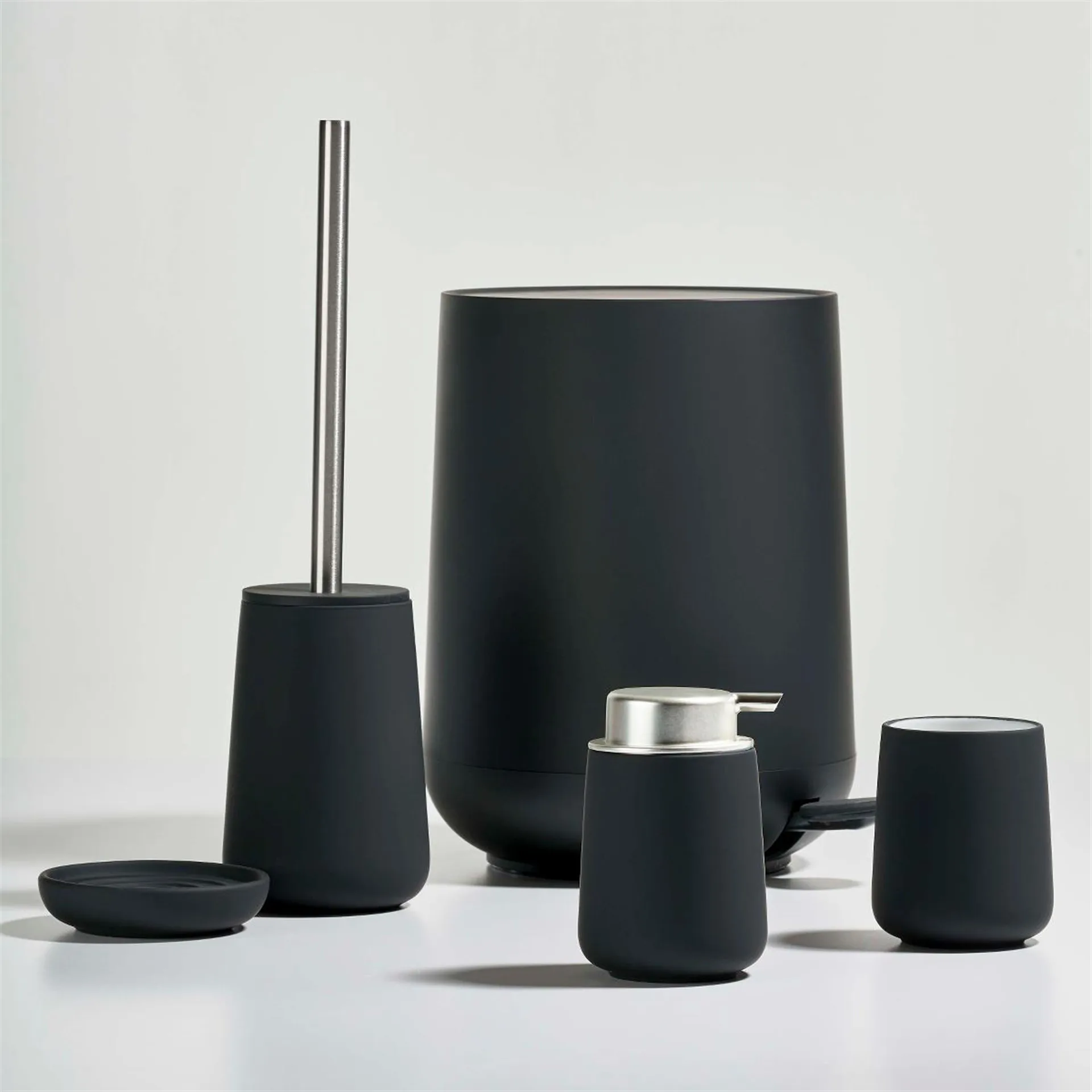 Nova toalettborste, svart Zone Denmark