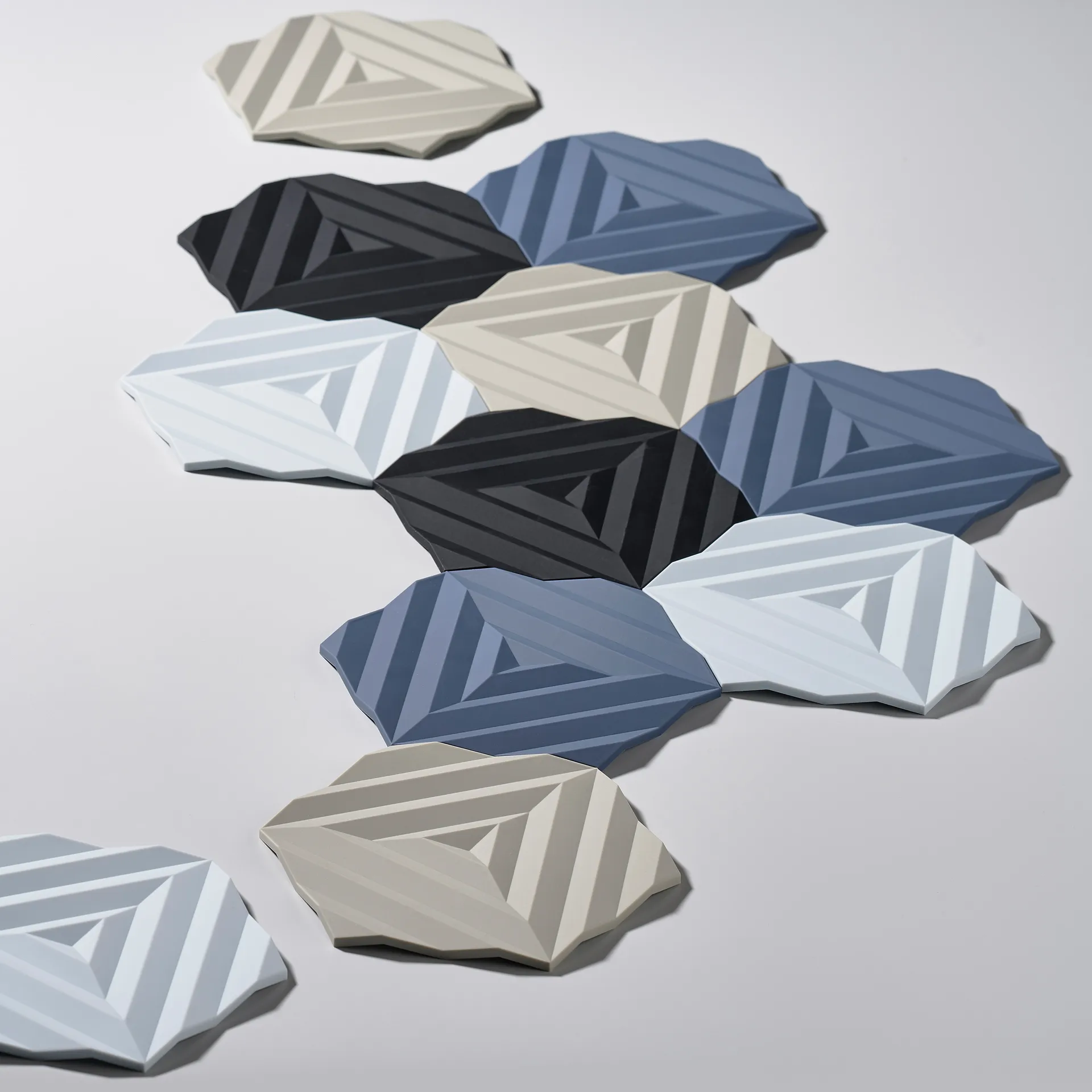 Ori Fold grytunderlägg 14x16 cm, Black Zone Denmark