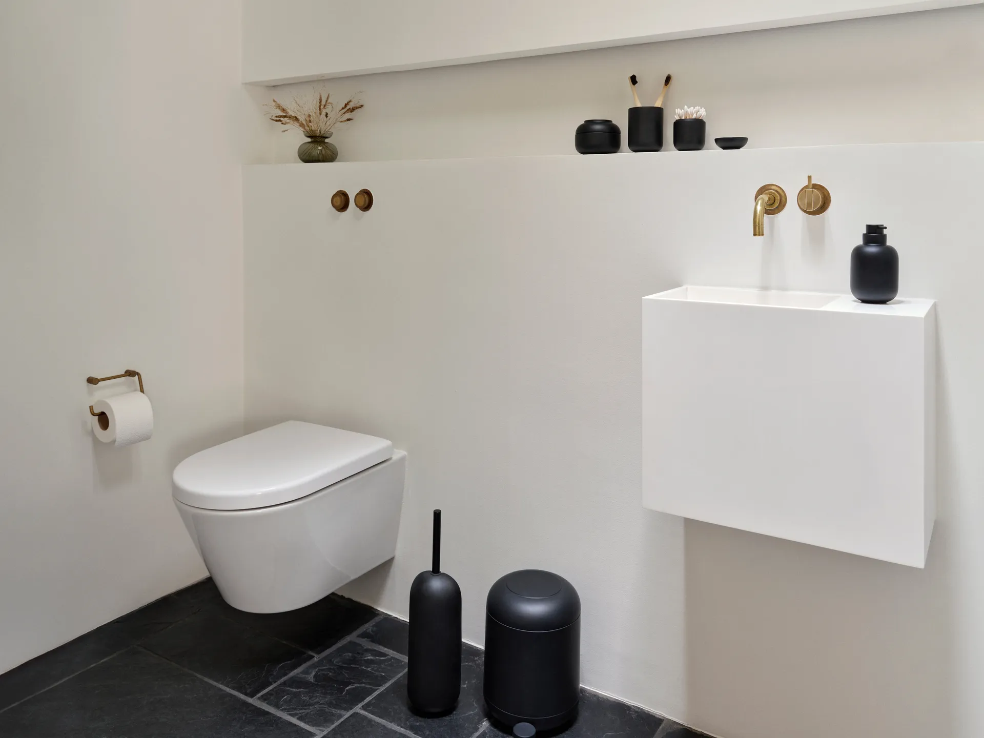 Sensu toalettborste Ø11,8x41 cm, Black Zone Denmark