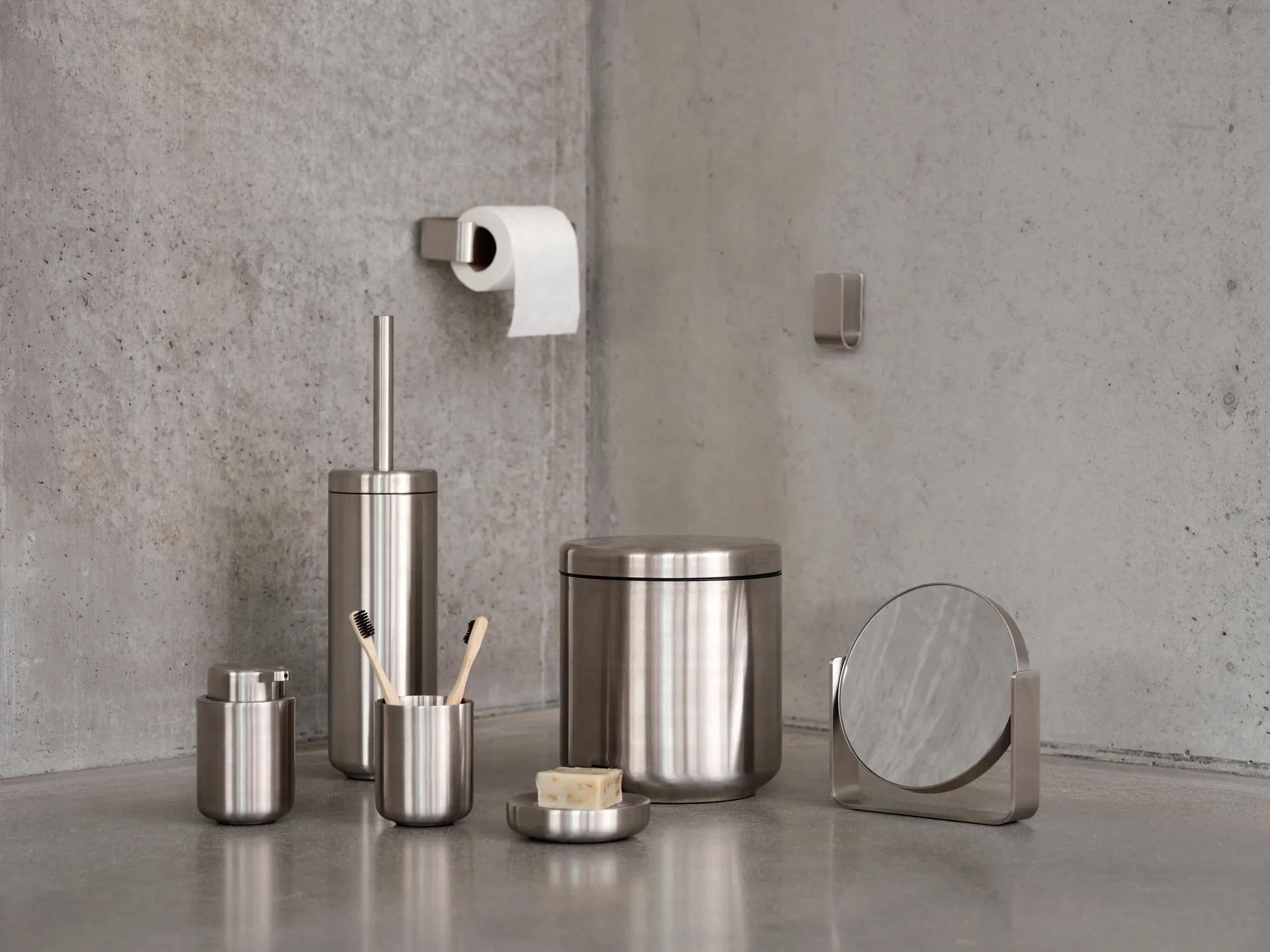 Ume toalettpappershållare, Stål Zone Denmark