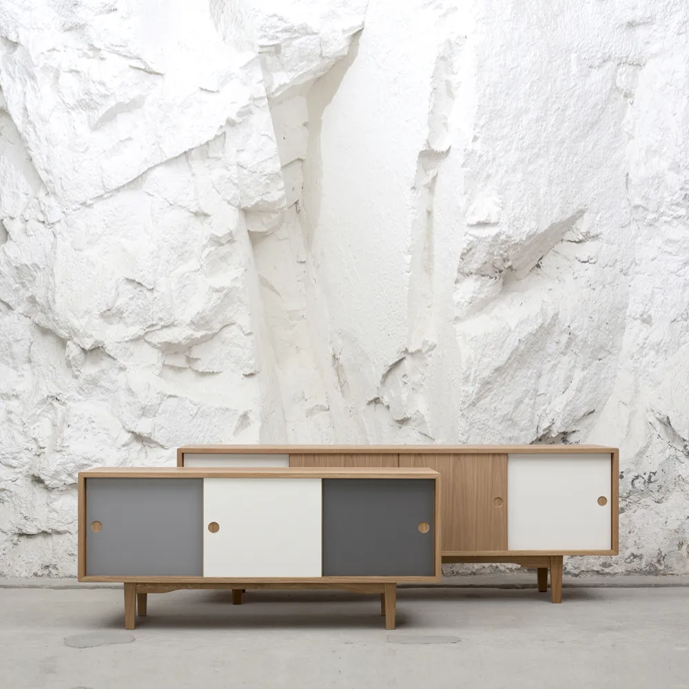 Moodi 180 sideboard, vit/ek, ekstomme Zweed