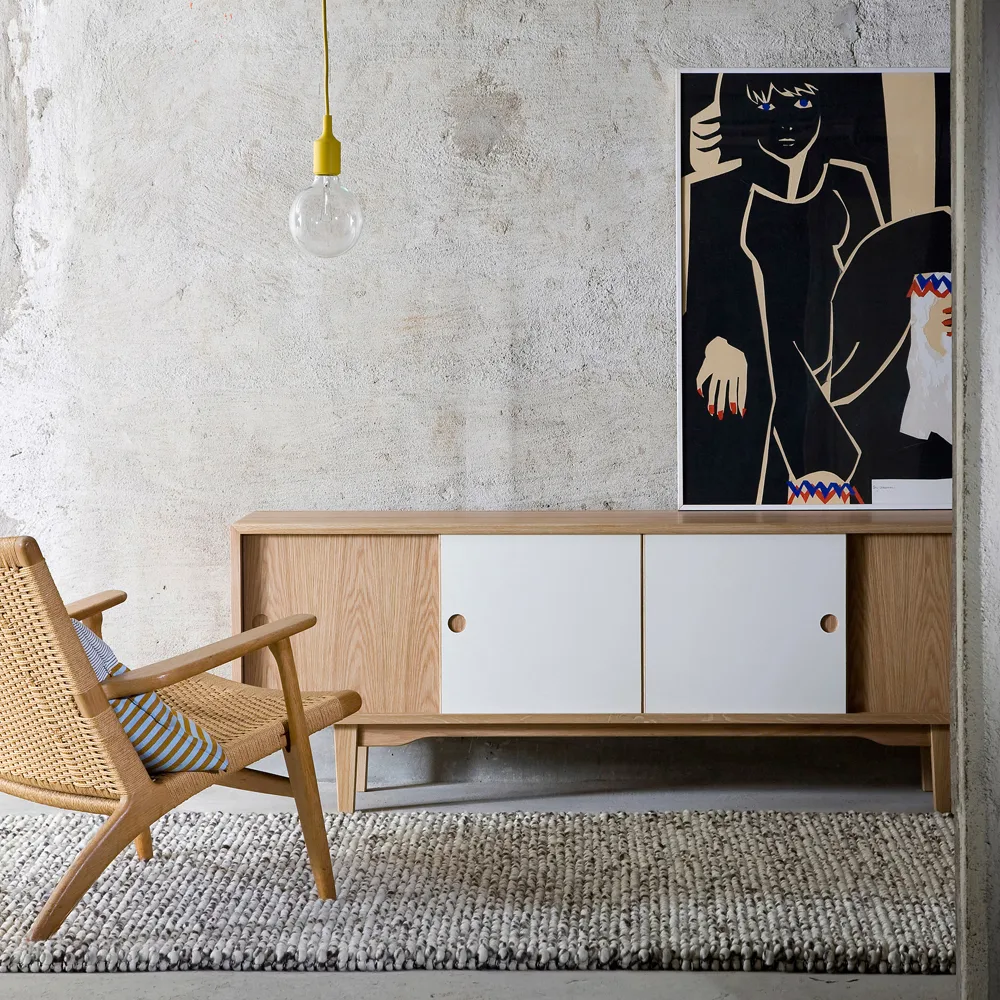 Moodi 180 sideboard, vit/ek, ekstomme Zweed