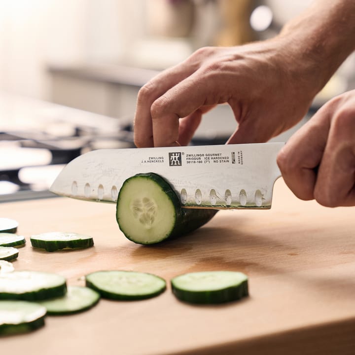 Zwilling Gourmet santokukniv 18 cm, Svart-rostfritt stål Zwilling
