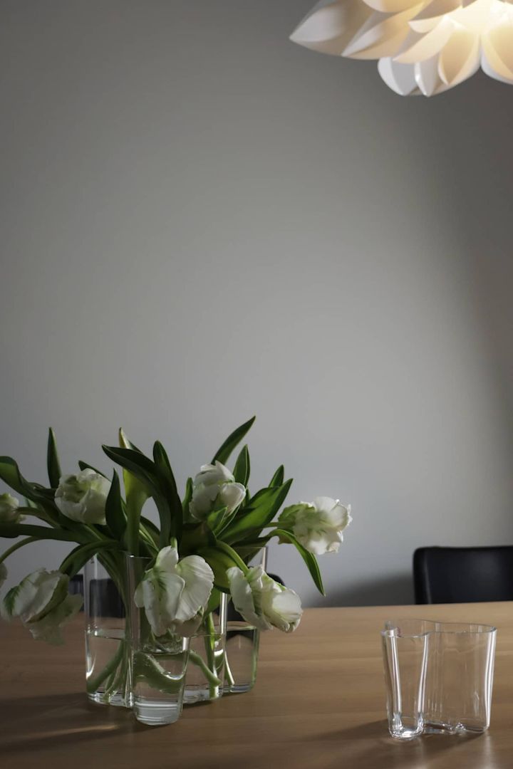 Klassiska och stilrena Alvar Aaltos gåvoset från Iittala är en av våra 12 tips på julklappar för dig som är ute i sista sekunden! @thatredbookontheshelf