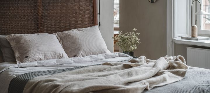 Ett mysigt sovrum som känns välkomnande och ombonat är då inte mer än rätt att få landa mjukt i.