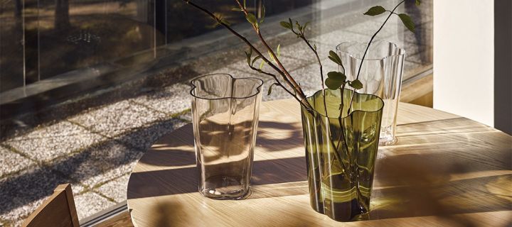 Inredningstrender 2020 är hållbar inredning som ikoniska och tidlösa Alvar Aalto-vaser från Iittala. 