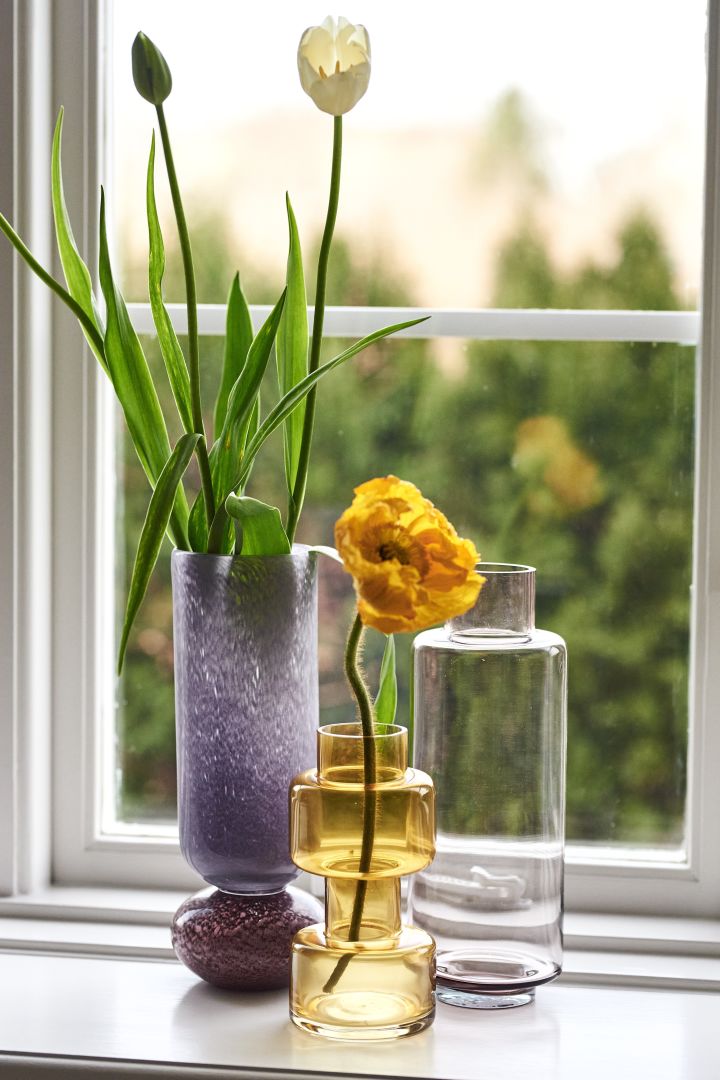 För in pastell i din inredning genom att inreda med Dorit lila vas från Broste Copenhagen, Benette gul vas från Bloomingville och Hedria rosa vas från Lene Bjerre.