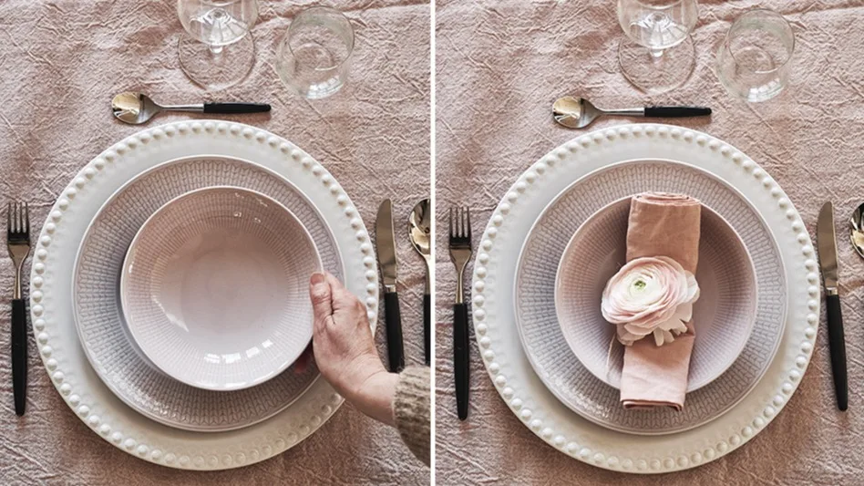 del 2 i en vårdukning med rosa tallrikar från serien Swedish Grace på en rosa duk och med en fin vårblomma på linneservetten som välkomnar gästerna till vårmiddagen.