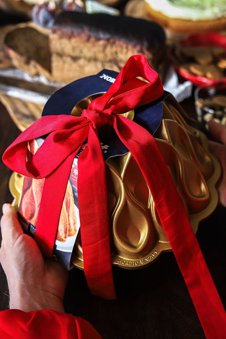 Tips på julklappar - bakform från Nordic Ware. 