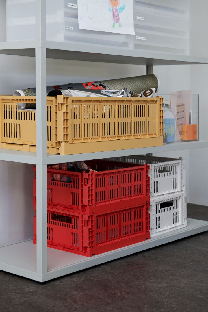 Colour Crate förvaringslådor från HAY är ett praktiskt tips på smarta saker till hemmet och kommer förenkla din vardag på nolltid.