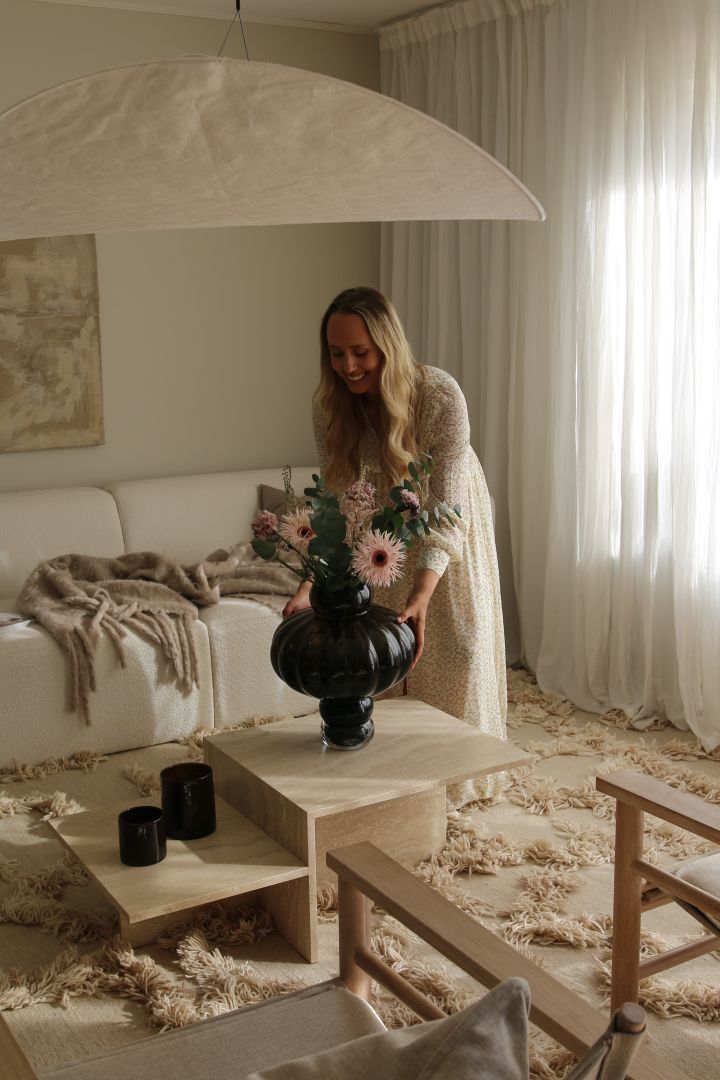 Skapa ett mysigt vardagsrum och sovrum tillsammans med profilen @joanna.avento.
