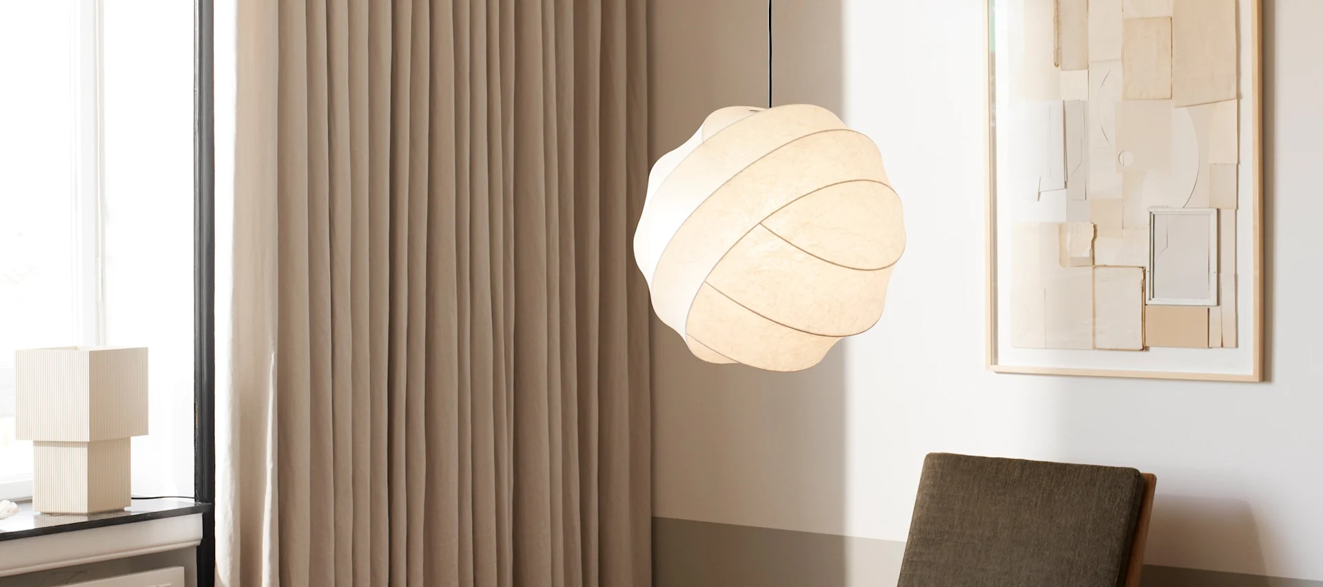 11 snygga taklampor att inreda ditt hem med - här ser du Turner 65 pendel från Pholc.