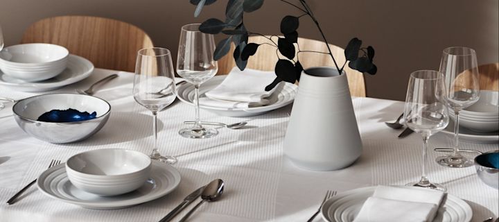 Vinglas för röda och vita viner, från Riedels Vinum-serie finns vinglas för alla typer av vinsorter.