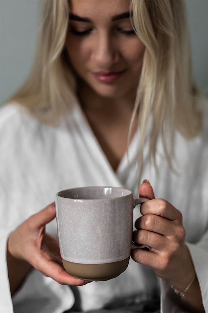 Rustik kaffemugg Fossil från Scandi Living.  