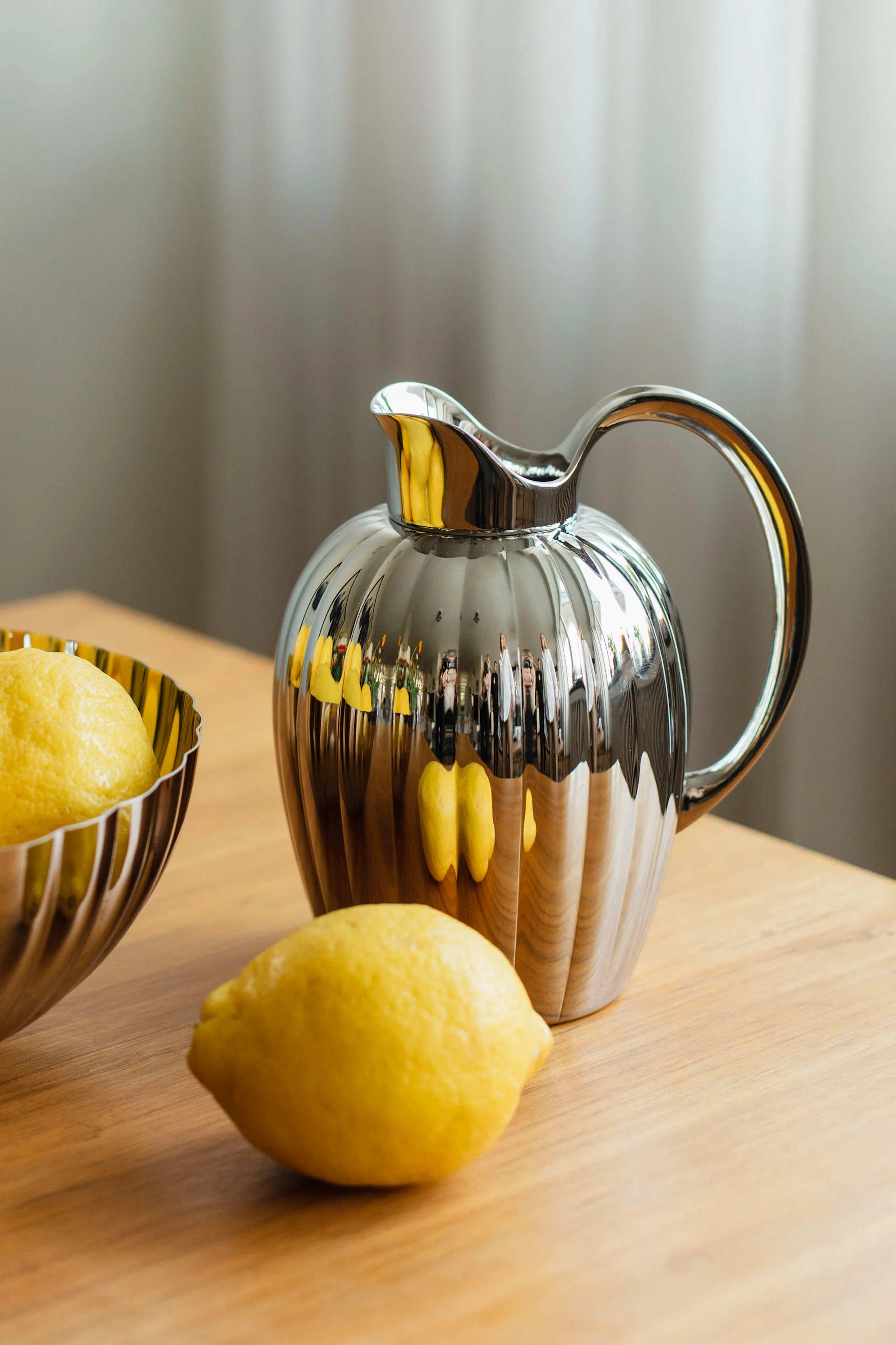 Bernadotte kanna från Georg Jensen är perfekta bröllopspresent-tips för brudparet att ha i många år. 