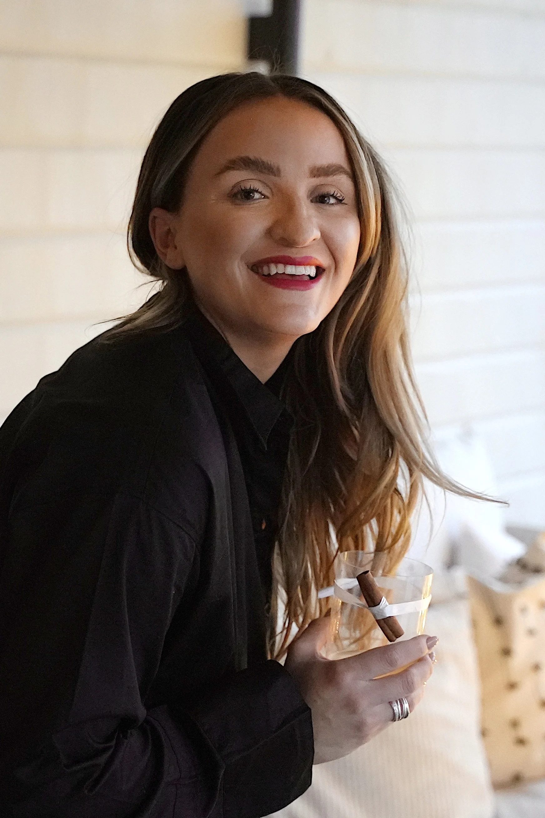 Influencern och Youtubern Mimi Höglin tipsar om 8 julklappstips att inspireras av och ge bort till dina nära och kära.