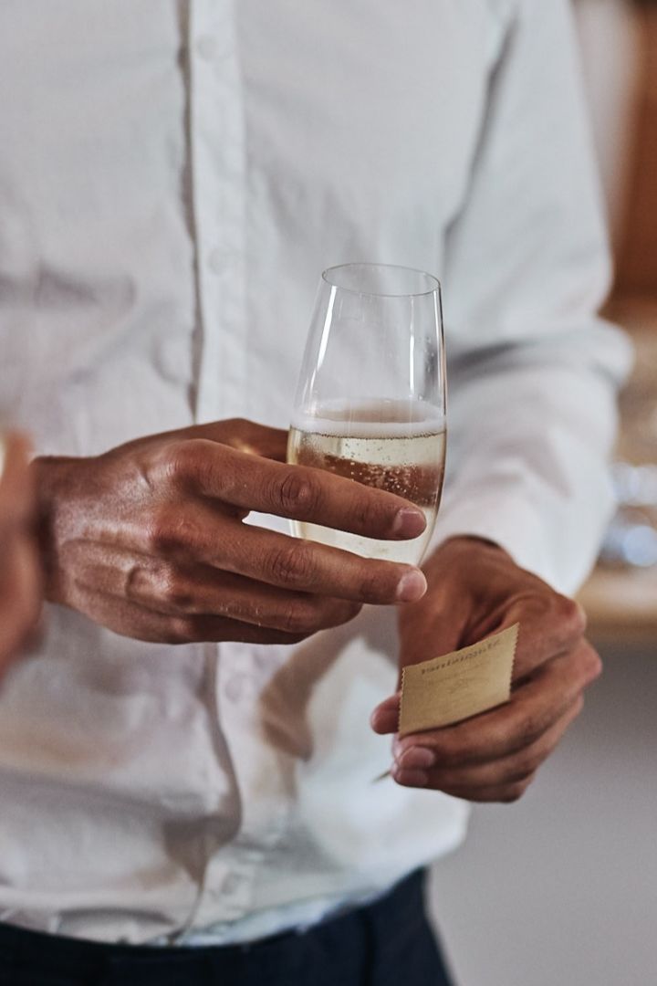 Riedel O champagneglas är ett stilrent glas för livets fester och en utmärkt studentpresent. 