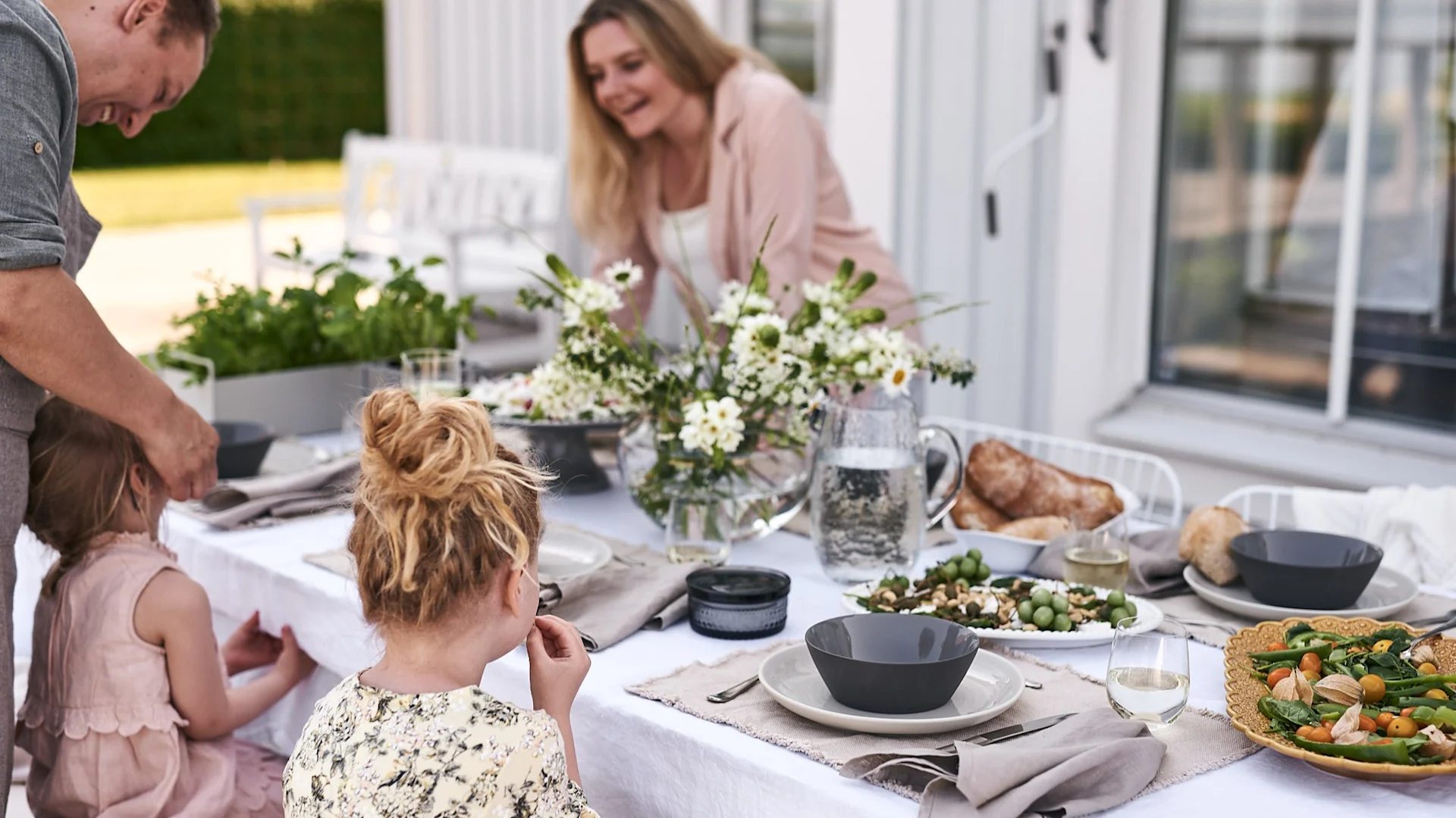 En sval sommardukning för en mysig sommarlunch med familjen.