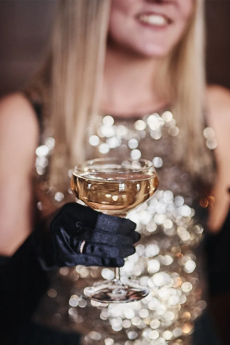 More champagneglas från Orrefors.