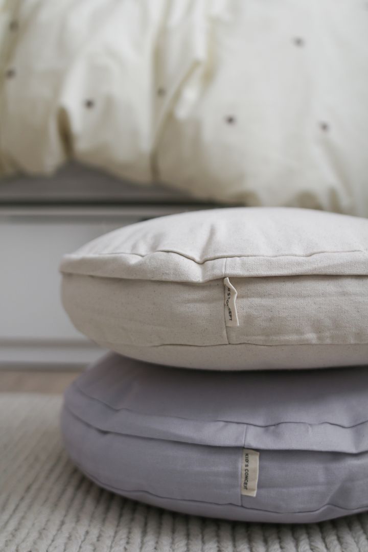Inreda barnrum - inspiration hemma hos influencern @joanna.avento där hon inrett barnrummet med praktiska golvkuddar från Kid´s Concept.