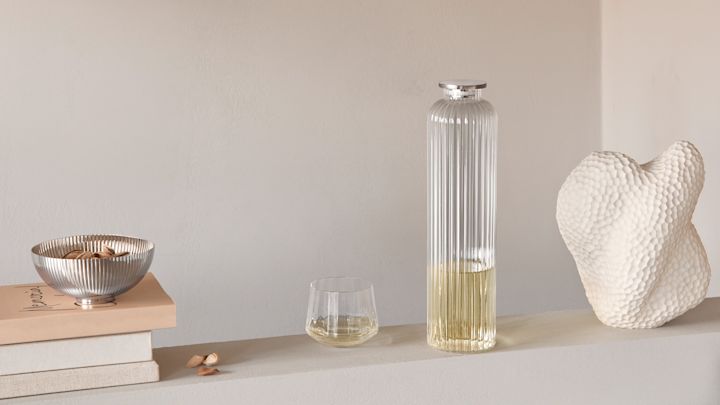 Karaff och skål från Georg Jensen speglar trenden Heal inom Nest Trends.
