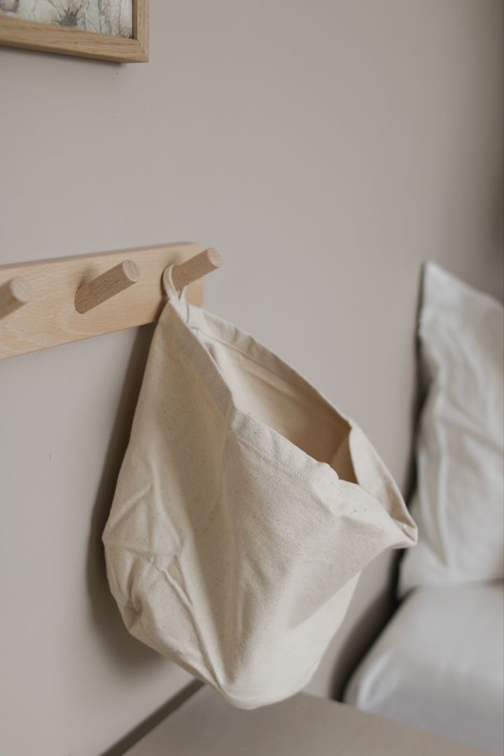 Inreda barnrum - inspiration hemma hos influencern @joanna.avento där hon inrett barnrummet med en fin och praktisk textilpåse från Kid´s Concept.