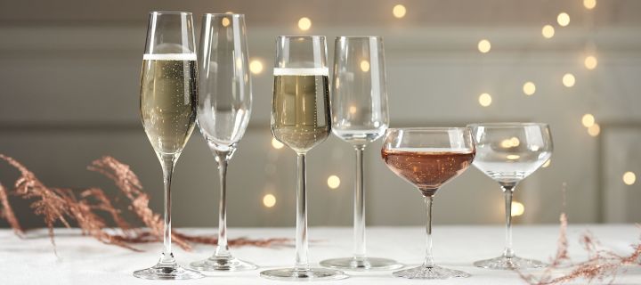 Triss i champagneglas från flute till coupeglas hos Nordic Nest.