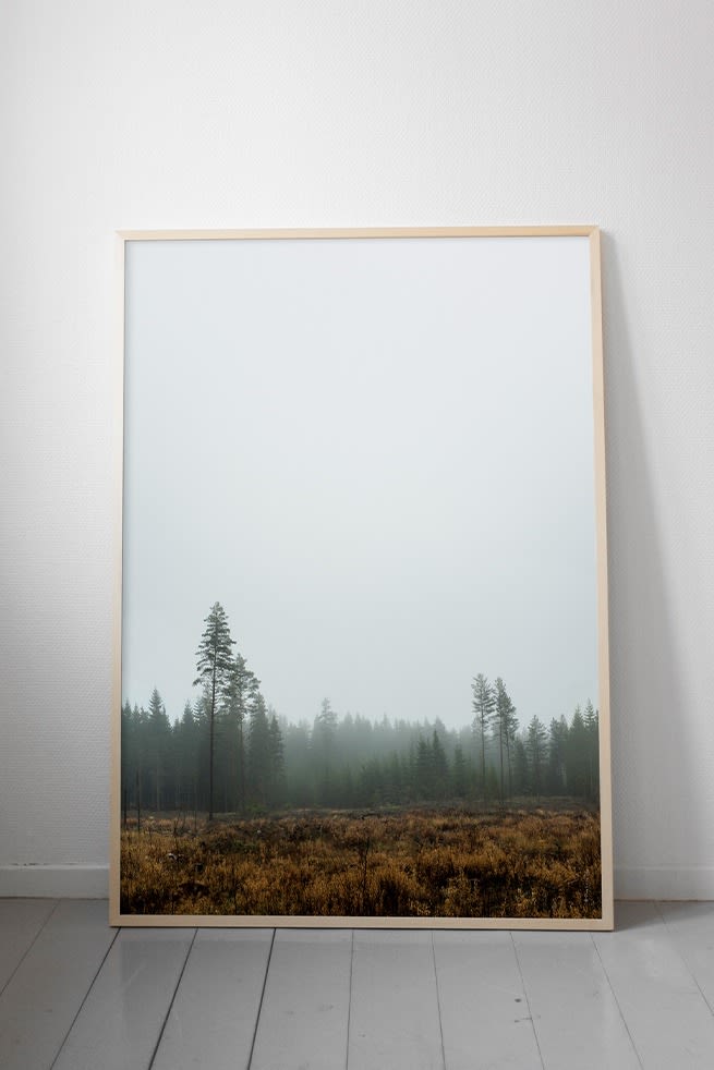 Postern Skog från Fine Little Day tar in naturen i ditt hem och hjälper dig skapa ett rofyllt hem enligt årets inredning.
