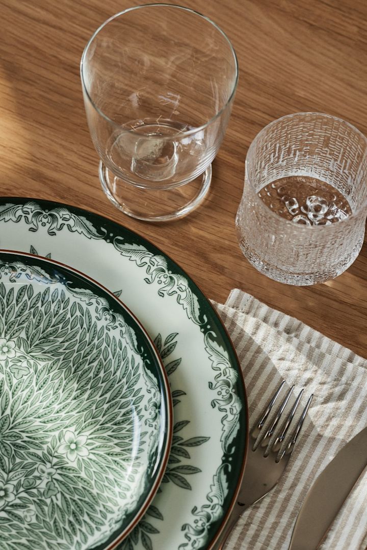 Tips på julklappar - Iittala rödvinsglas är en klassisk julklapp för mamma, pappa och syskon. 